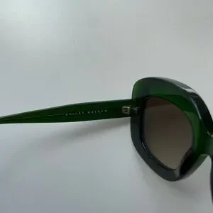 Bailey Nelson Monica Sunglasses in Bottled Green Bailey Nelson | Accessories | Bailey Nelson Monica  main image 3